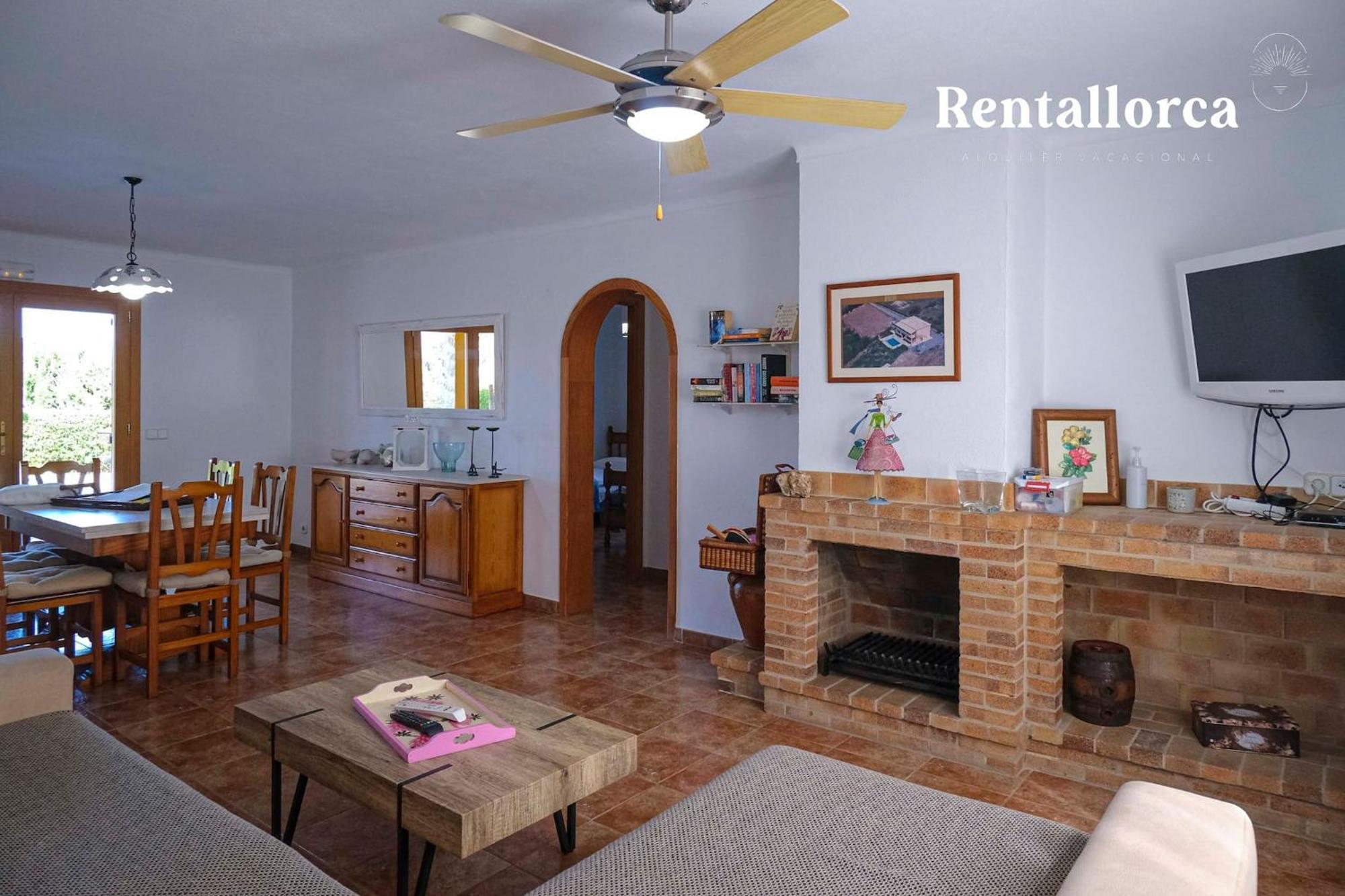 Cristi Bressals By Rentallorca * Alcudia (Mallorca)