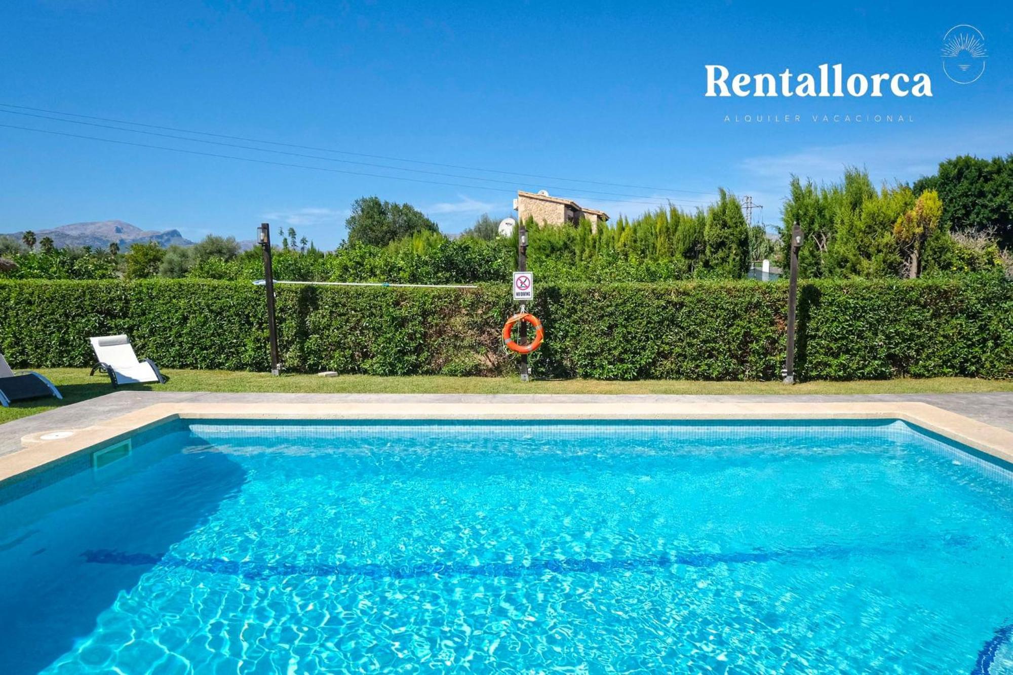 Country house Cristi Bressals By Rentallorca